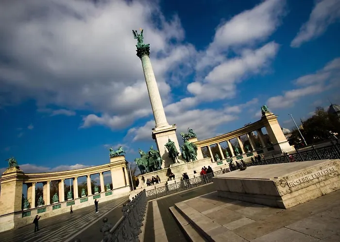 Little Americas East Coast * Budapest